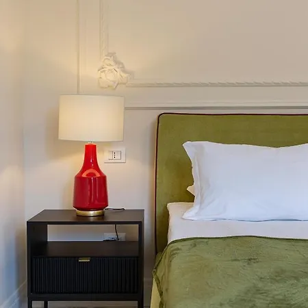 Leopoldo Apartment